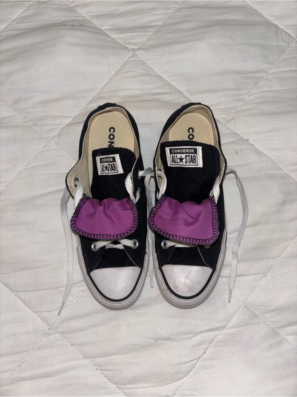 Converse Kids Black Canvas Low-Top Sneakers with Purple Tongue Detail